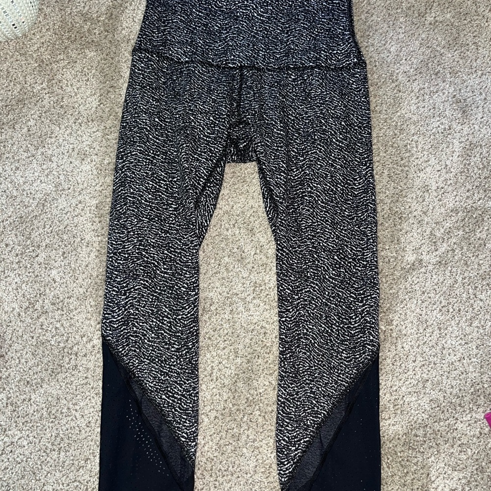 Lulu Lemon cropped leggings